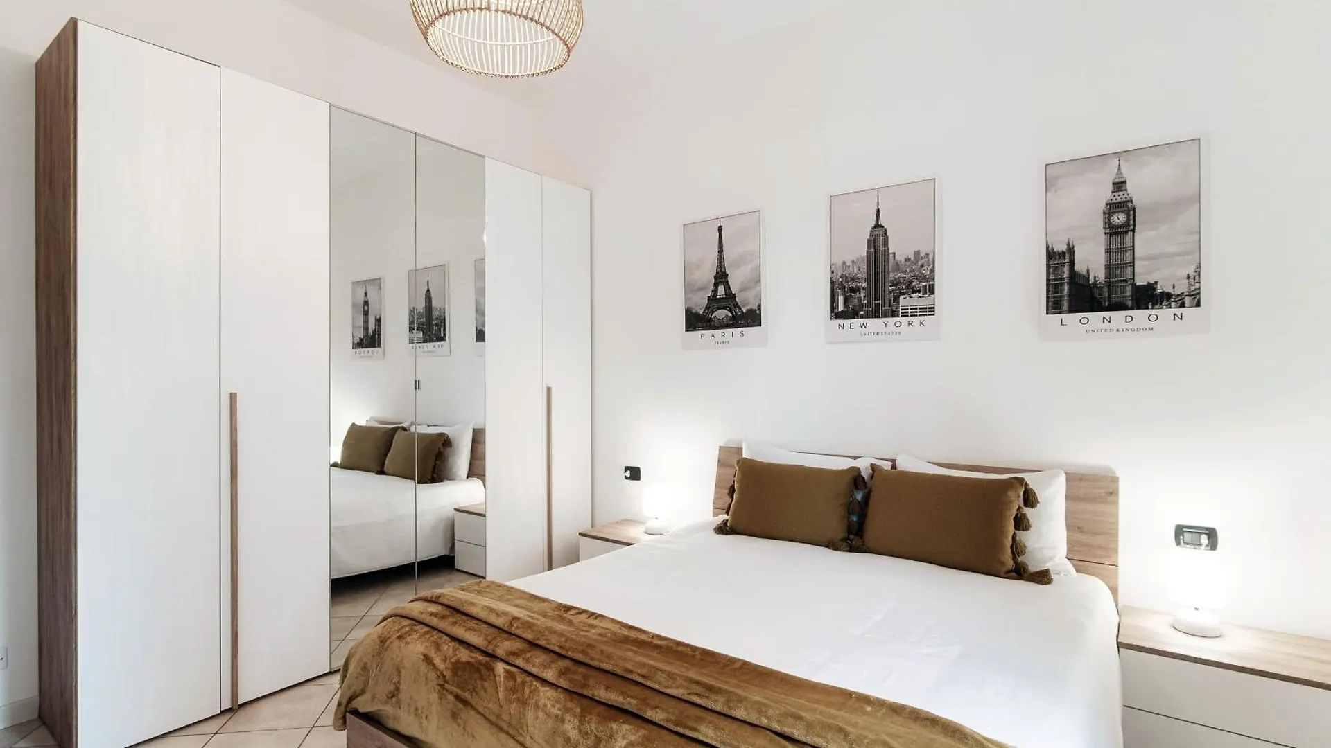 Zamenhof 9 - By Myhomeincomo 0*, Como Italien