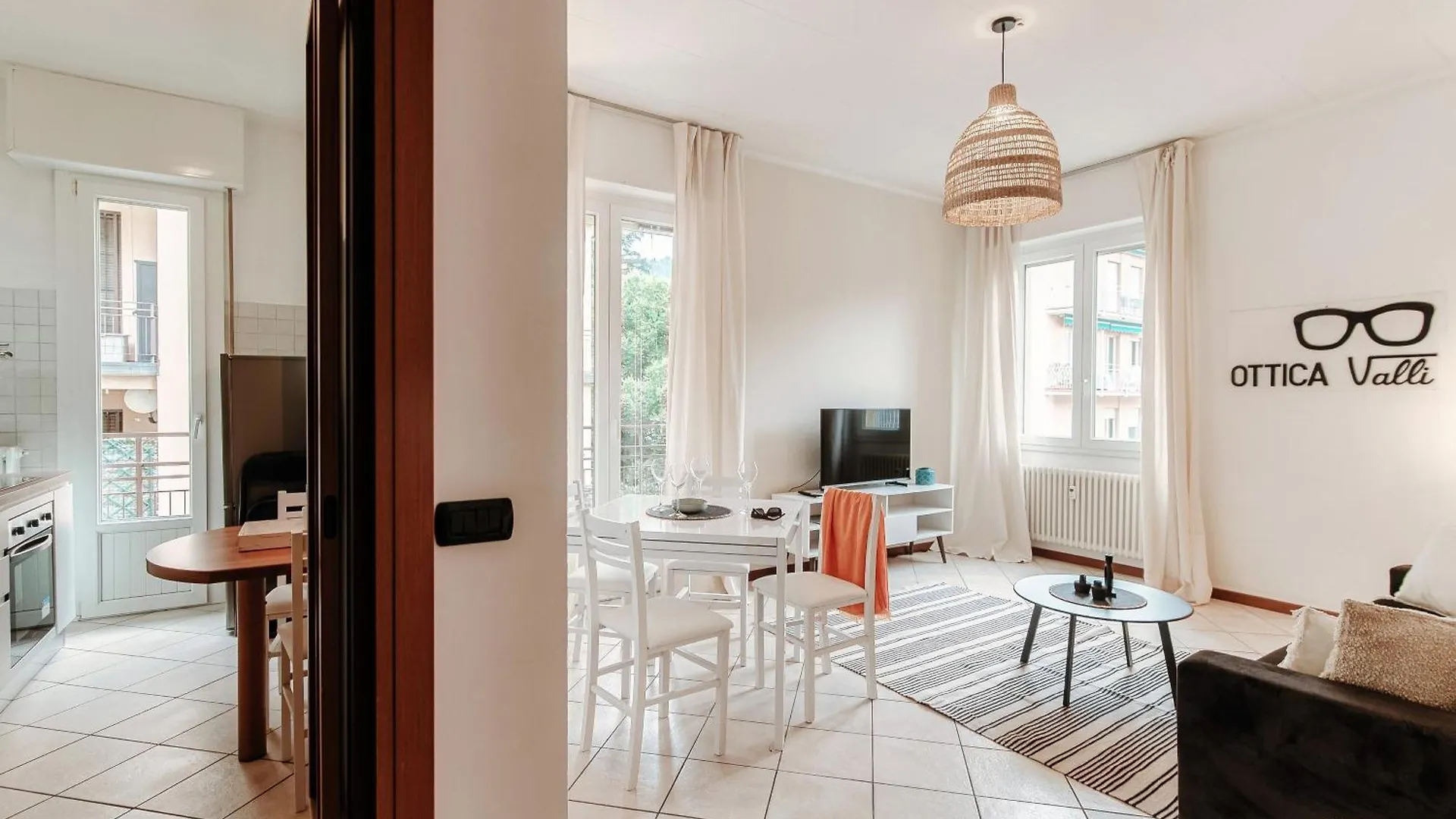 Apartment Zamenhof 9 - By Myhomeincomo