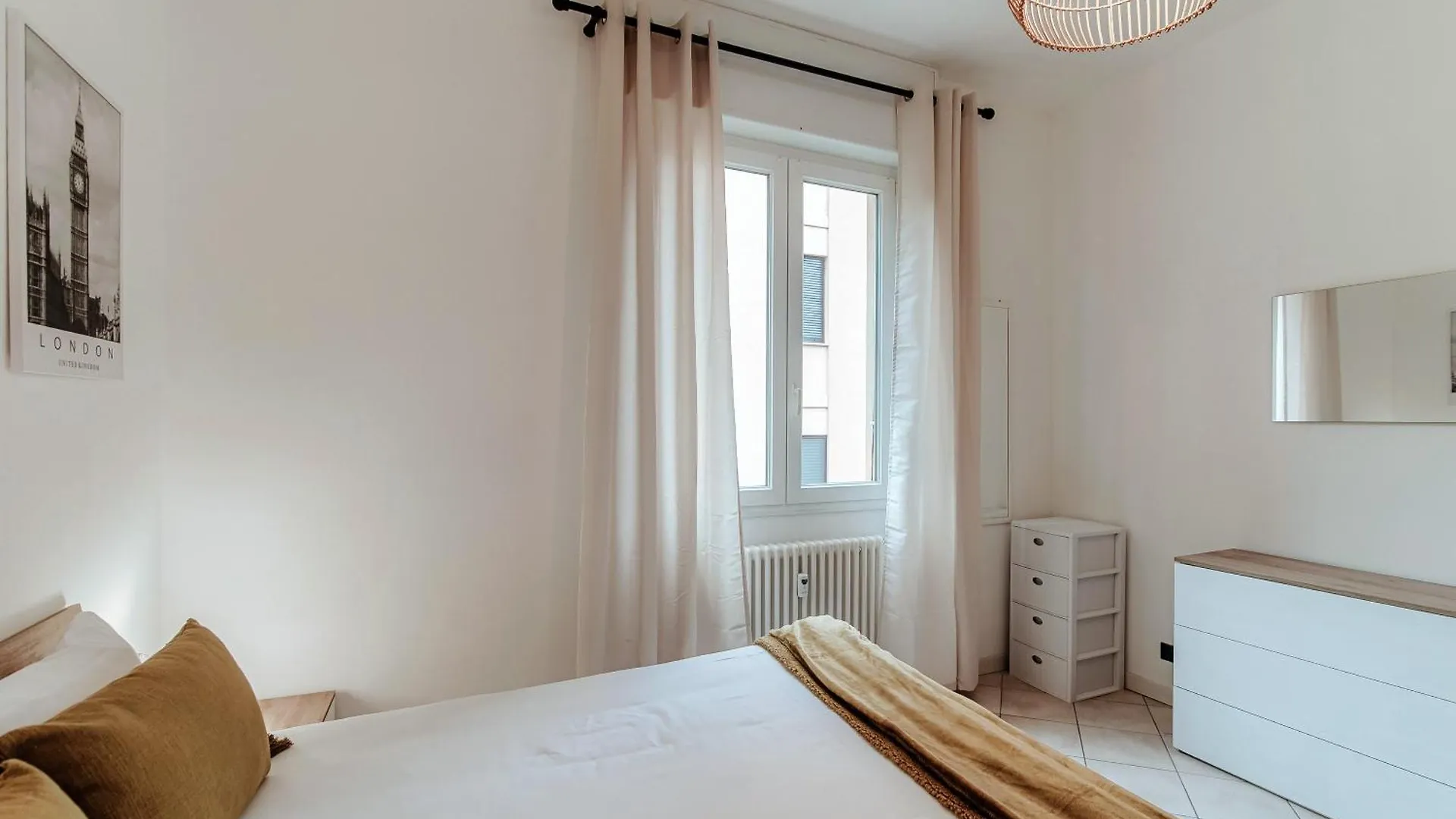 Apartment Zamenhof 9 - By Myhomeincomo